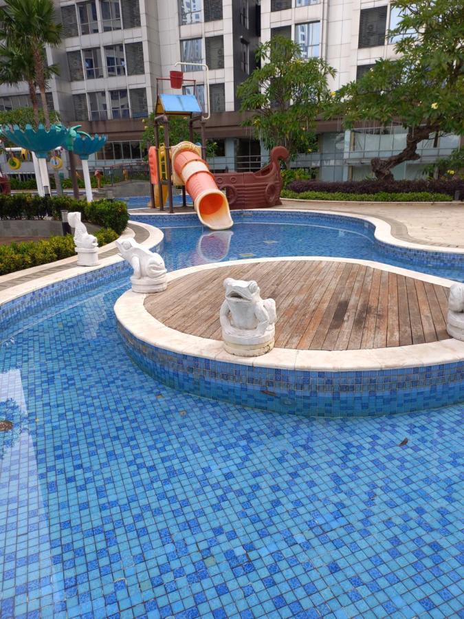 The Mansion Kemayoran, Lovely 3 Bed Apartment. Apartment *
